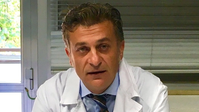 Il dottor Angelo Michele Schettino opera alla clinica San Lorenzino