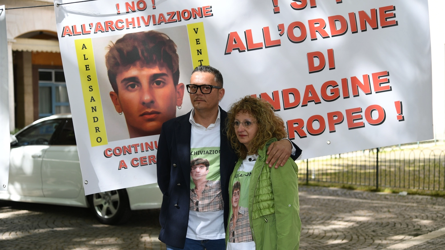 La madre di Alessandro Venturelli Roberta Carassai con il legale della famiglia, Claudio Falleti