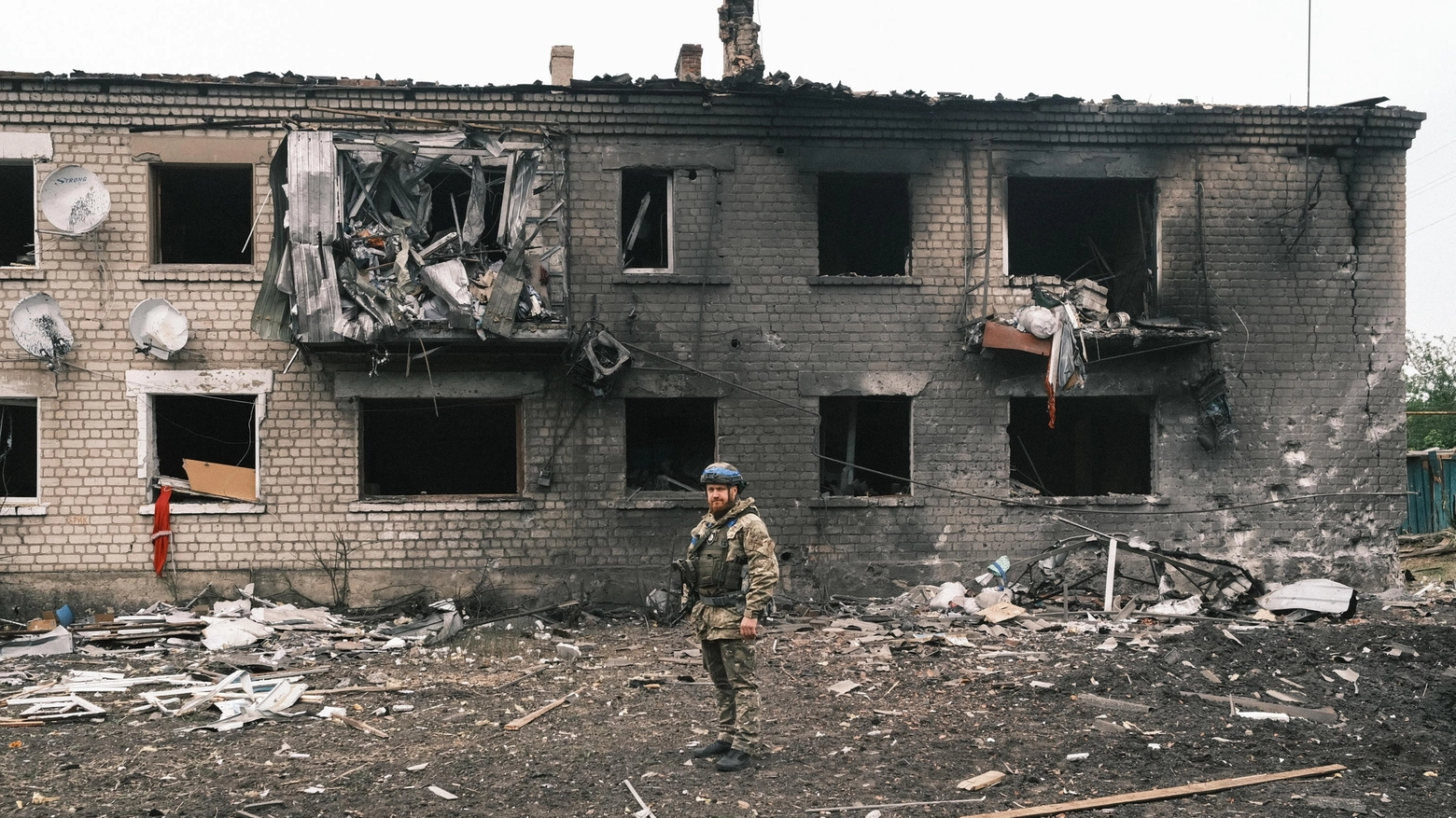 Kiev: bombe a grappolo su Vovchansk. Zelensky: “Situazione parzialmente stabilizzata a Kharkiv”. Ma Shoigu: “Offensiva delle truppe russe in tutte le direzioni”