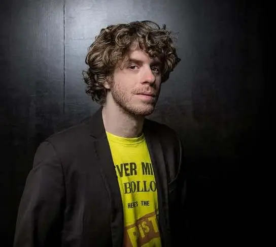Lodo Guenzi e Pellegrini insieme per ’Indieretta’