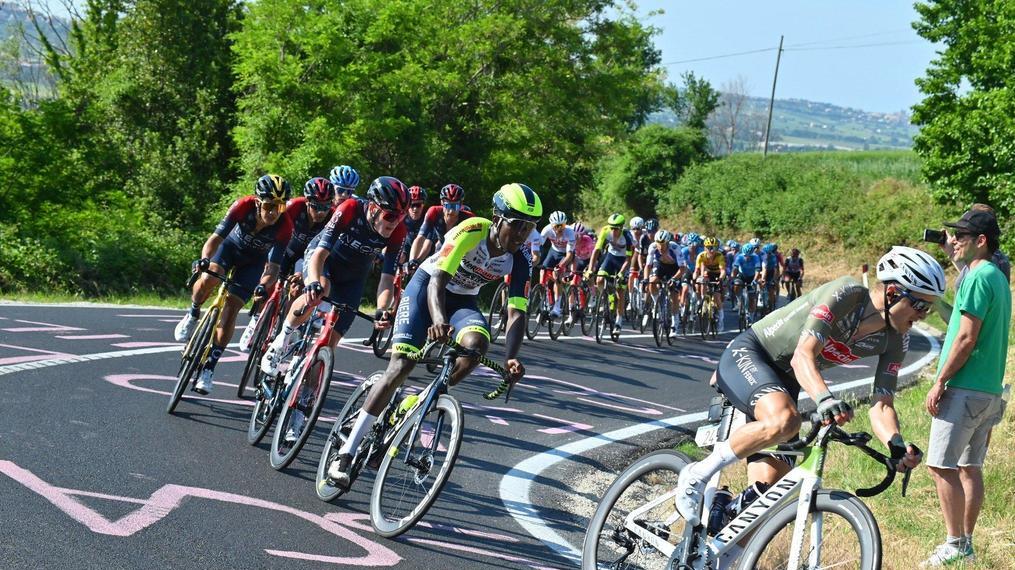 Giro d’Italia, i divieti per il passaggio dei ciclisti