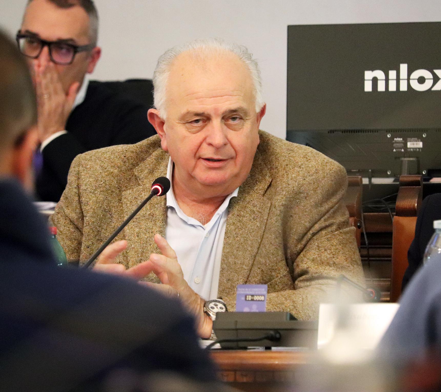 "Strada per Pesaro, ecco i soldi per il progetto" "Strada per Pesaro, ecco i soldi per il progetto"