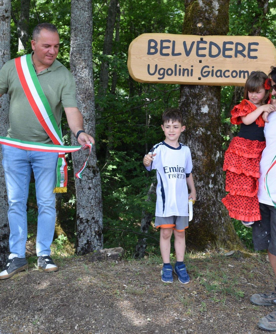 Valle del Pelago, taglio del nastro per il belvedere