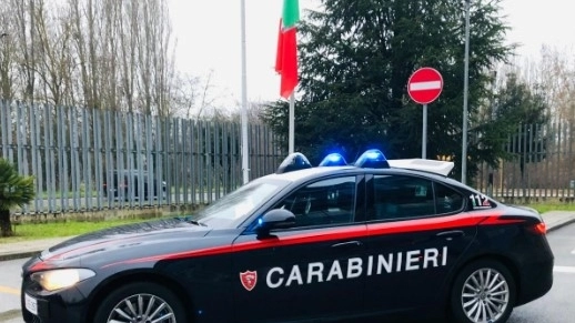 Ad intervenire in via Pallavicinii sono stati i Carabinieri della Sez. Radiomobile