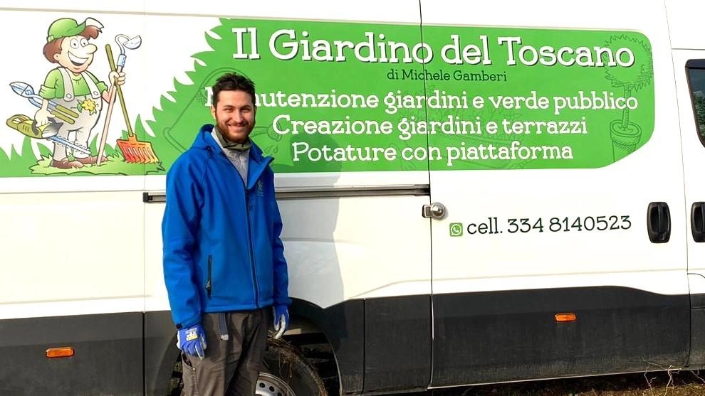 Michele Gamberi, 27 anni di origine toscana, ha lasciato il vecchio lavoro e ha aperto l’azienda ’Il Giardino del Toscano’