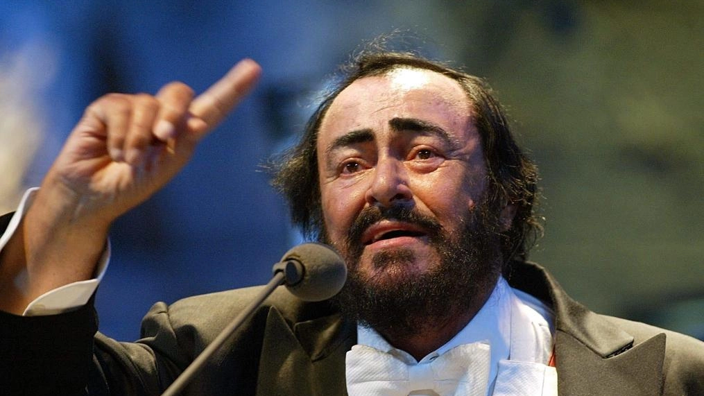 L’omaggio al Maestro. Anche la città di Pesaro avrà la statua di Pavarotti