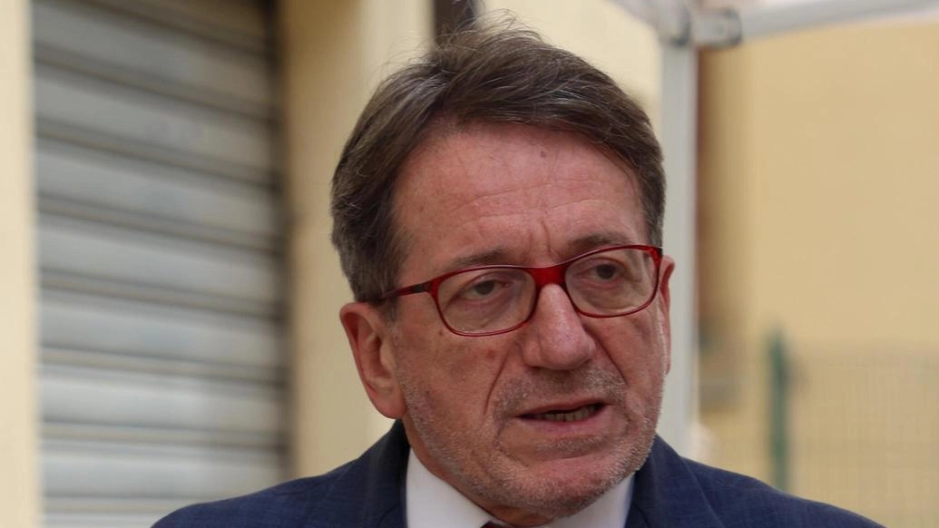 Il ministro Urso telefona al sindaco: "Il brand Modena sarà tutelato"