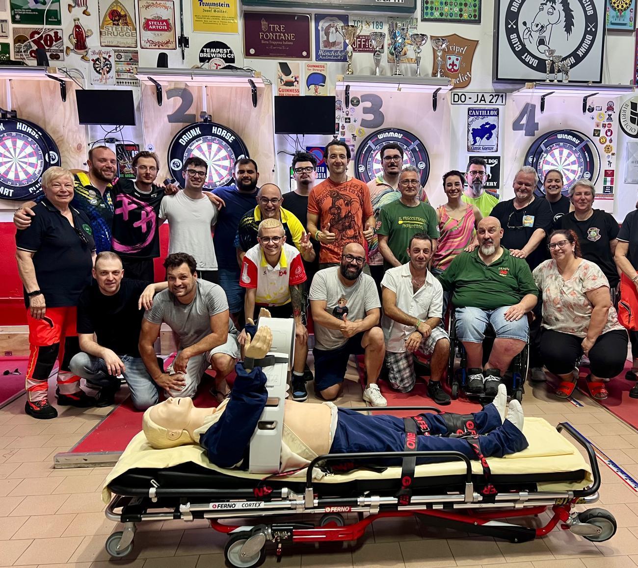Torneo di freccette per l’Avap . Elton Kodra sale sul podio Torneo di freccette per l’Avap . Elton Kodra sale sul podio