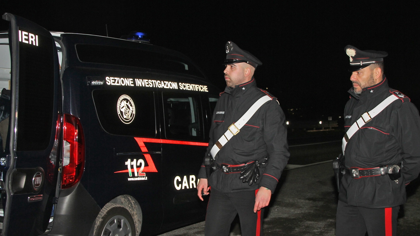 La donna esasperata aveva denunciato le violenze subite ai carabinieri di Pedaso