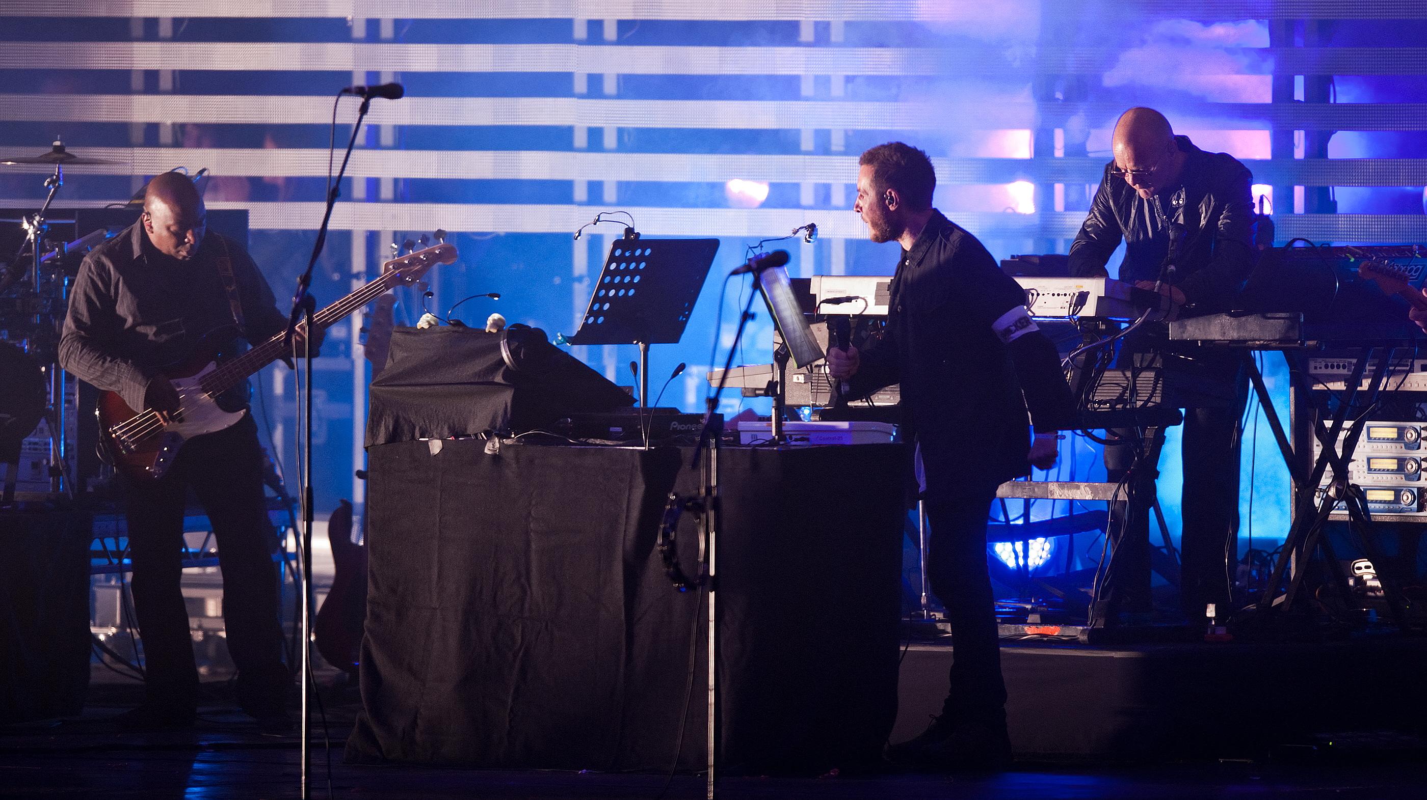 I Massive Attack atterrano a Ferrara: futuristi e retrò, altro che nostalgia I Massive Attack atterrano a Ferrara: futuristi e retrò, altro che nostalgia