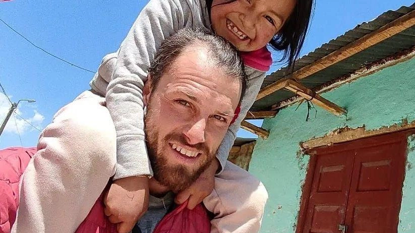 L’alpinista racconta sei mesi da volontario in Perù
