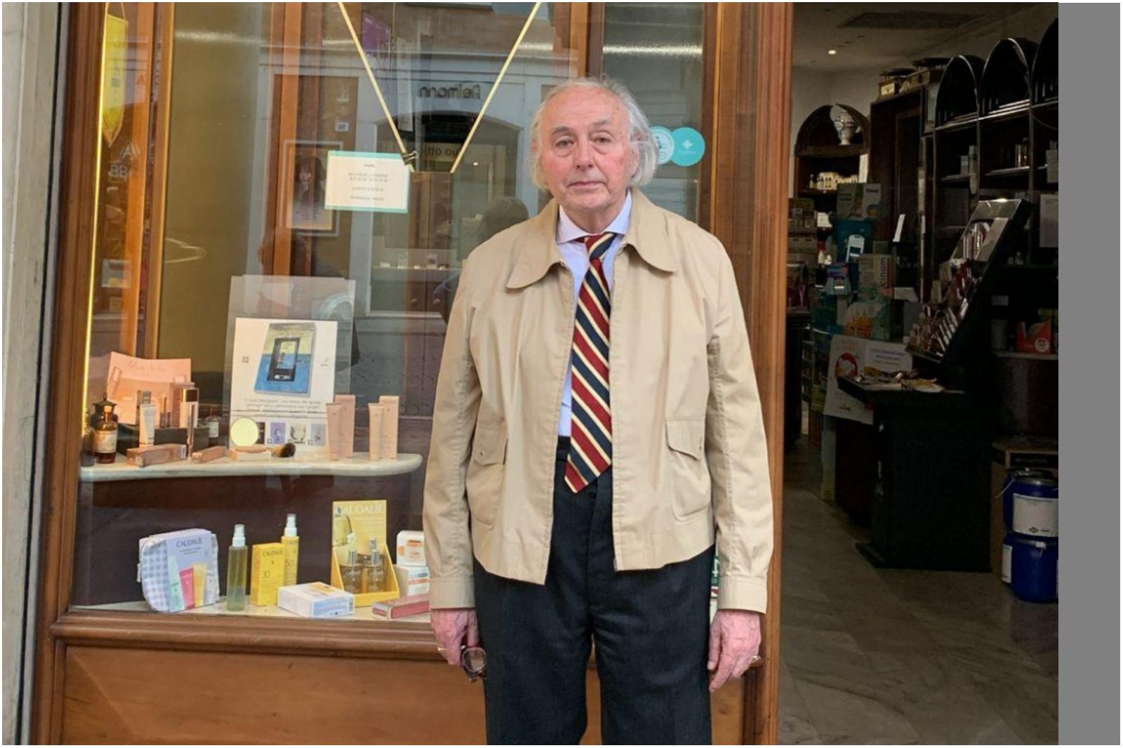 farmacista rapinato in pieno centro si sono finte clienti poi l aggressione da Ilrestodelcarlino.it farmacista rapinato in pieno centro si sono finte clienti poi l aggressione
