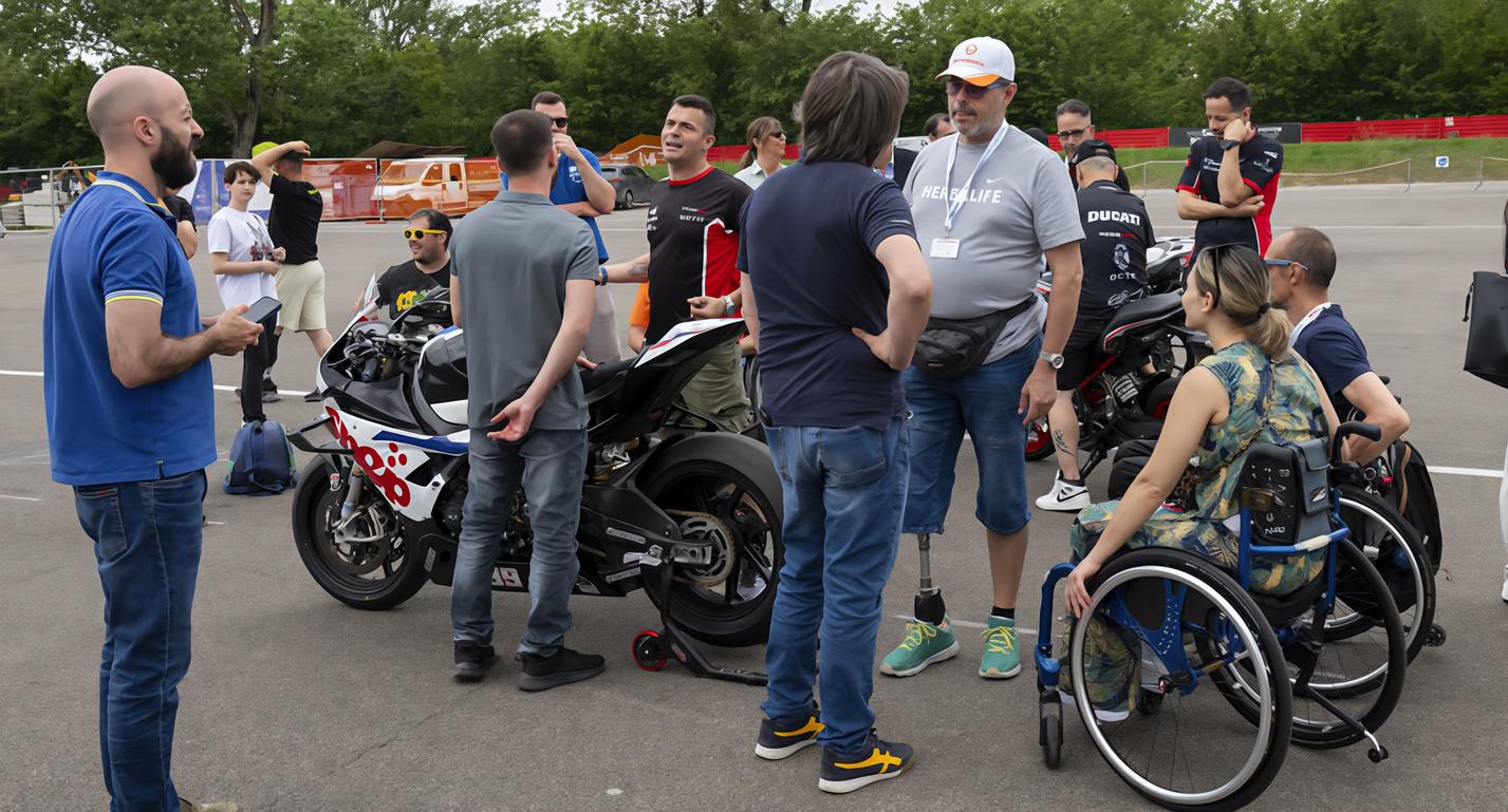 Il motorsport incontra la disabilità Il motorsport incontra la disabilità