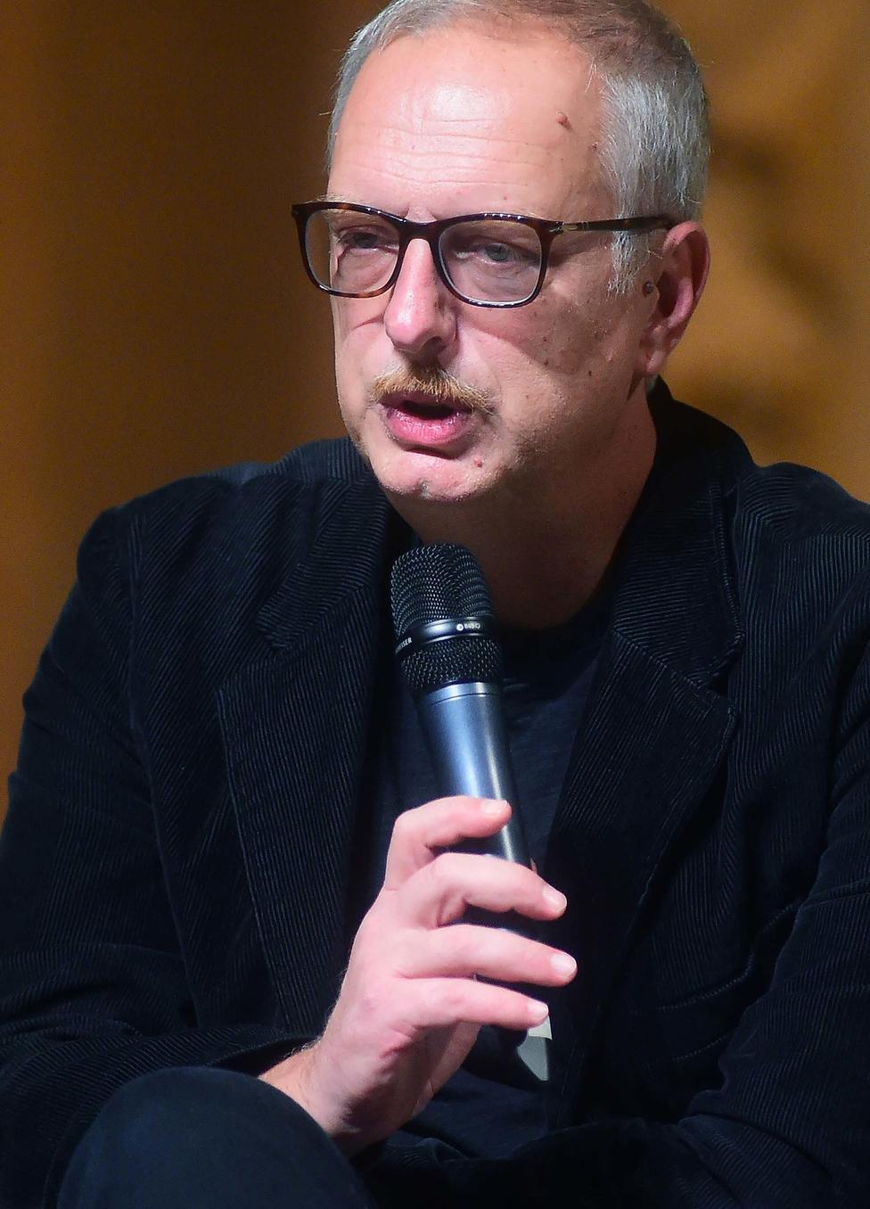 riflessione sulla democrazie tutto esaurito per scurati