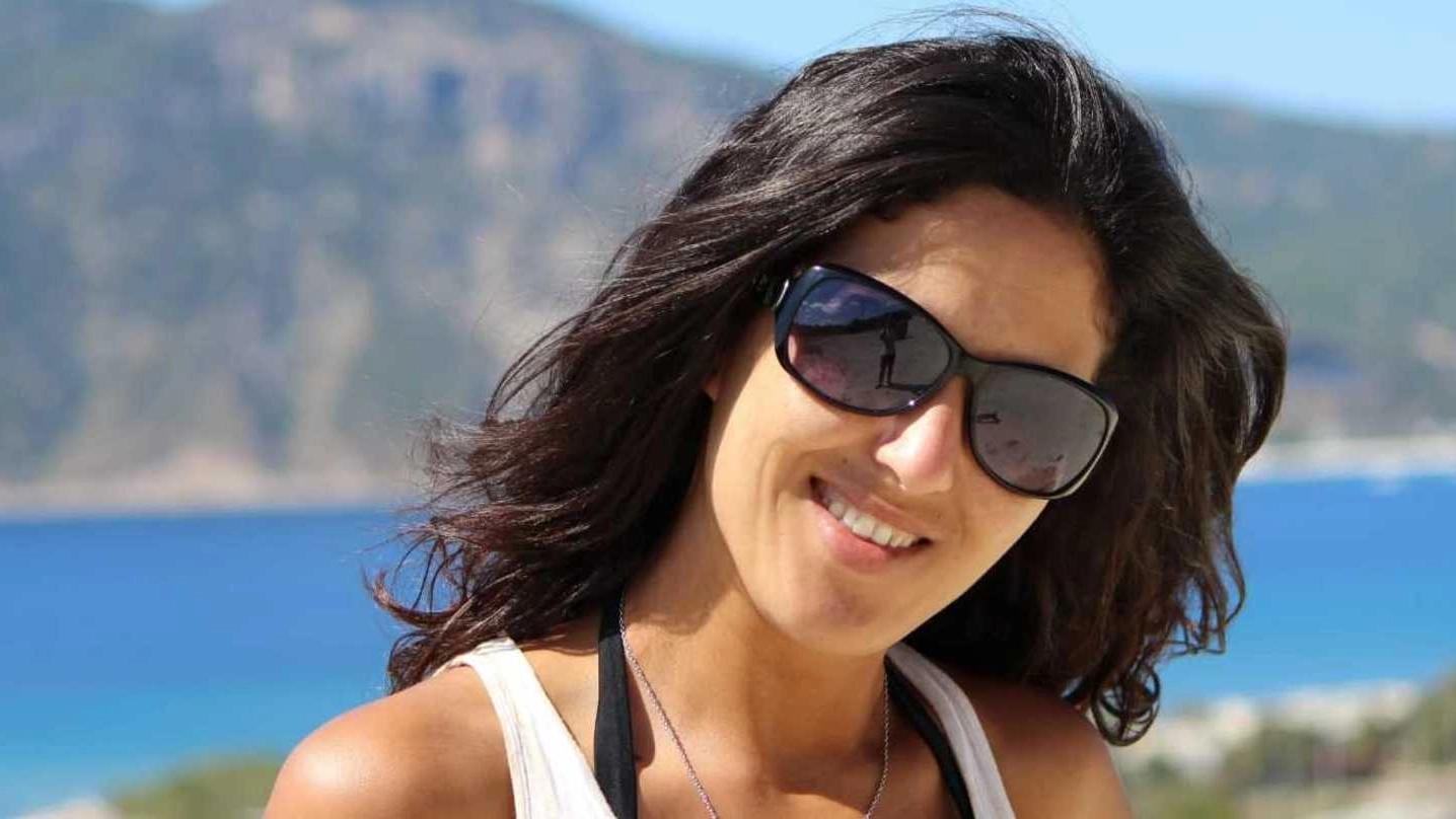 Laila El Harim, l'operaia di 41 anni morta incastrata in una fustellatrice a Modena