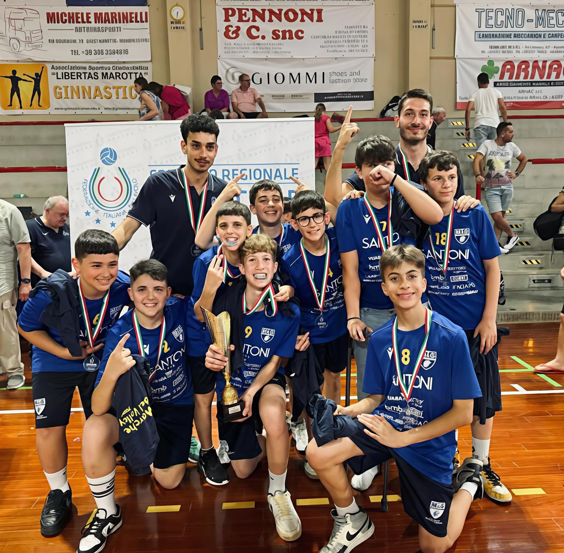 mampg scuola pallavolo premiata dalla fipav marche per i successi stagionali