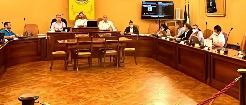 Il sindaco Pugnaloni: "Mi risulta siano 4 e non 20 come dicono le Civiche, questo grazie al nuovo regolamento".