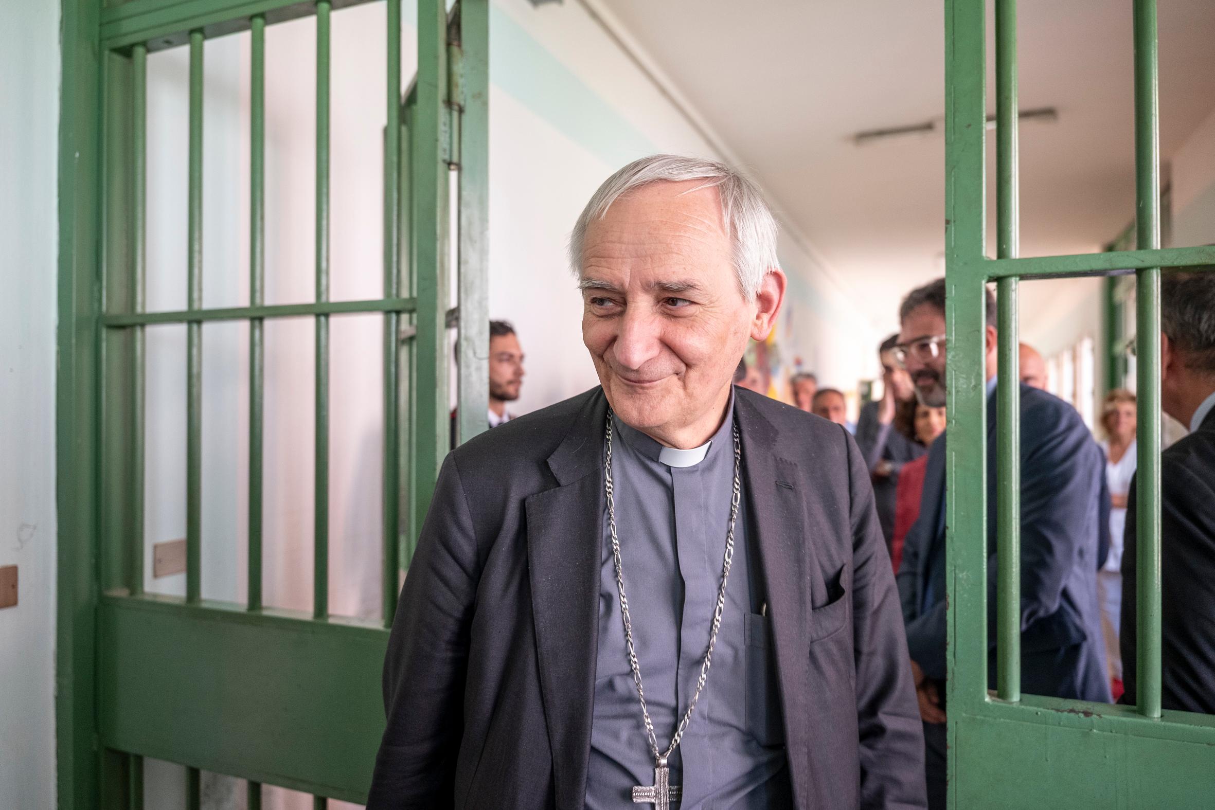 Zuppi al carcere di Ascoli: “Rieducazione possibile dando lavoro ai detenuti”. Ma numeri allarmanti Zuppi al carcere di Ascoli: “Rieducazione possibile dando lavoro ai detenuti”. Ma numeri allarmanti