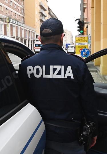 Altro rogo in via IV Novembre a Fano. Il sospetto: attrito tra vicini Altro rogo in via IV Novembre a Fano. Il sospetto: attrito tra vicini