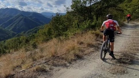 Mountain bike, torna la Granfondo. Oltre 600 partecipanti da tutta Italia