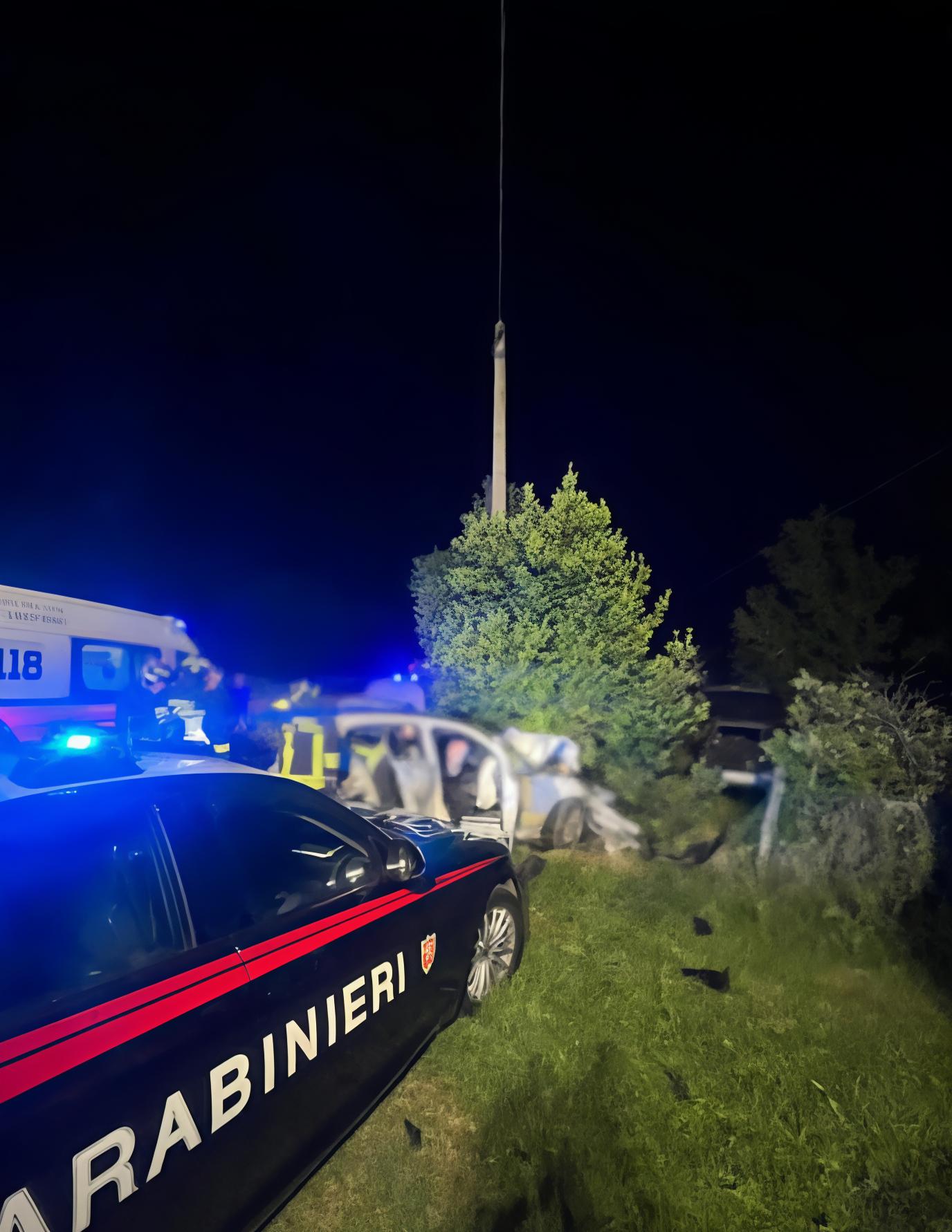 Follia per evitare i carabinieri. Spacciatore fugge in auto e uccide un imprenditore