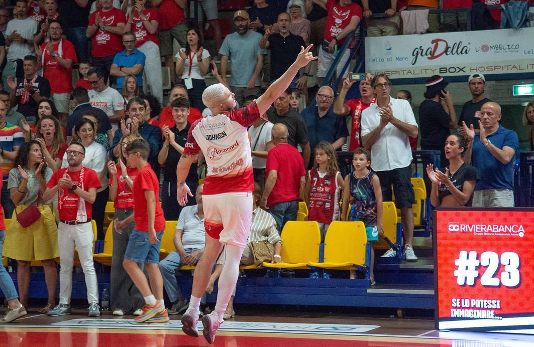 gara3 finale promozione maxischermo al palasport flaminio per rivierabanca rimini