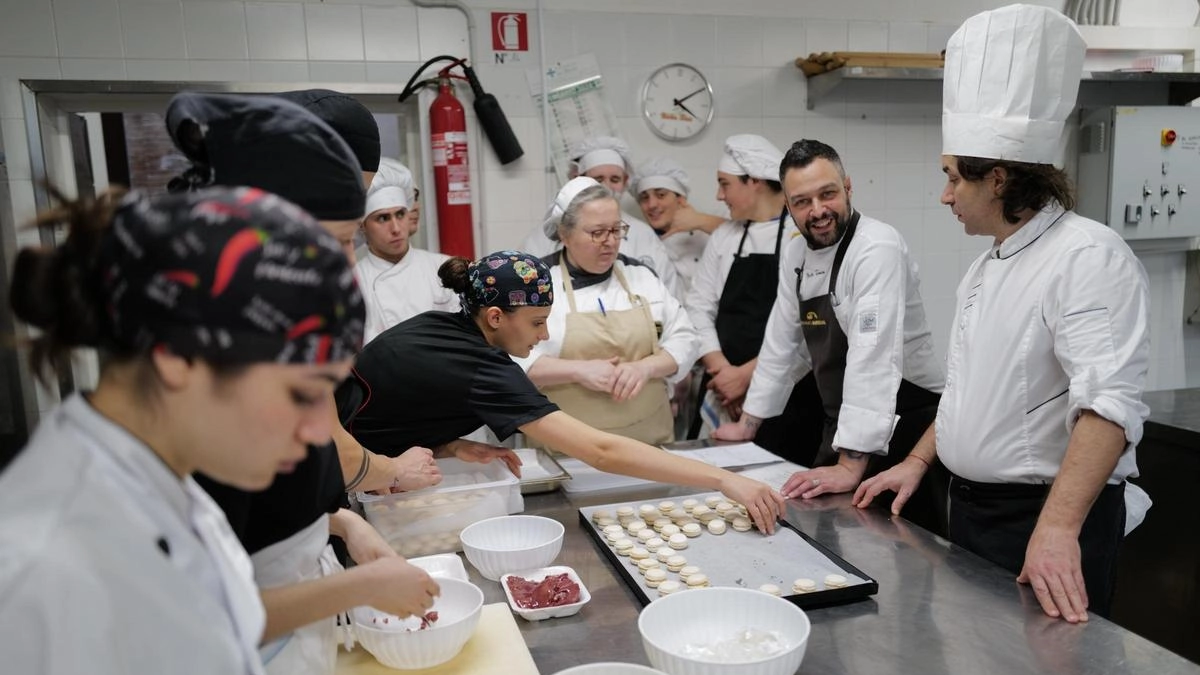CucinArte in Romagna: "Noi siamo figli delle stelle". I ragazzi dell’Alberghiero a lezione dai grandi chef