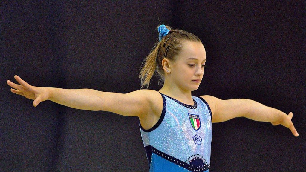 Chiara Barzasi fa la storia della ginnastica artistica italiana con il bronzo alla Coppa del Mondo 2024. Lorenzo Casali pronto ai Campionati Europei a Rimini.
