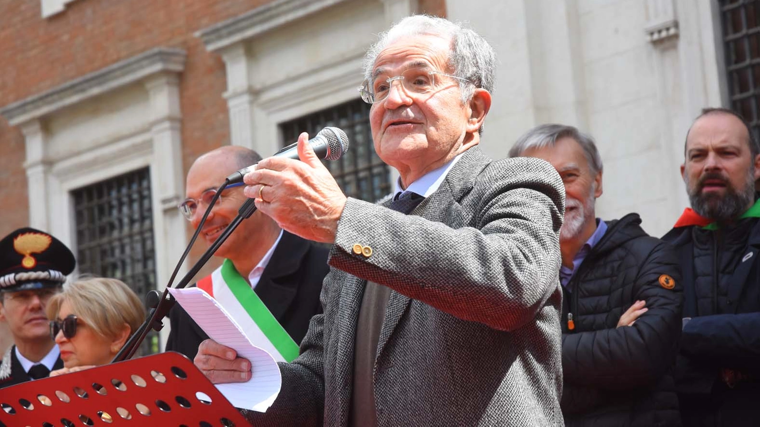 Romano Prodi alla celebrazione del 25 aprile a Reggio Emilia (foto Artioli)