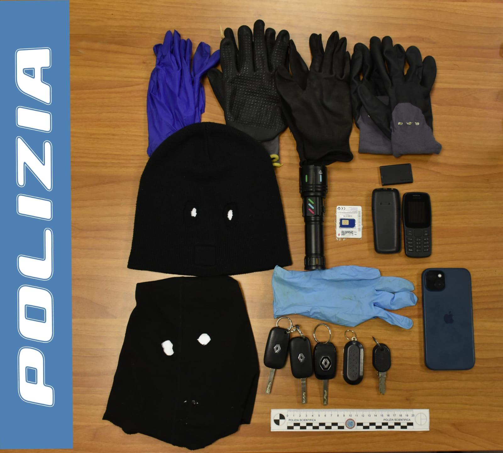 Furti nelle tabaccherie e nelle aziende di alta moda, arrestato il capo della banda Furti nelle tabaccherie e nelle aziende di alta moda, arrestato il capo della banda