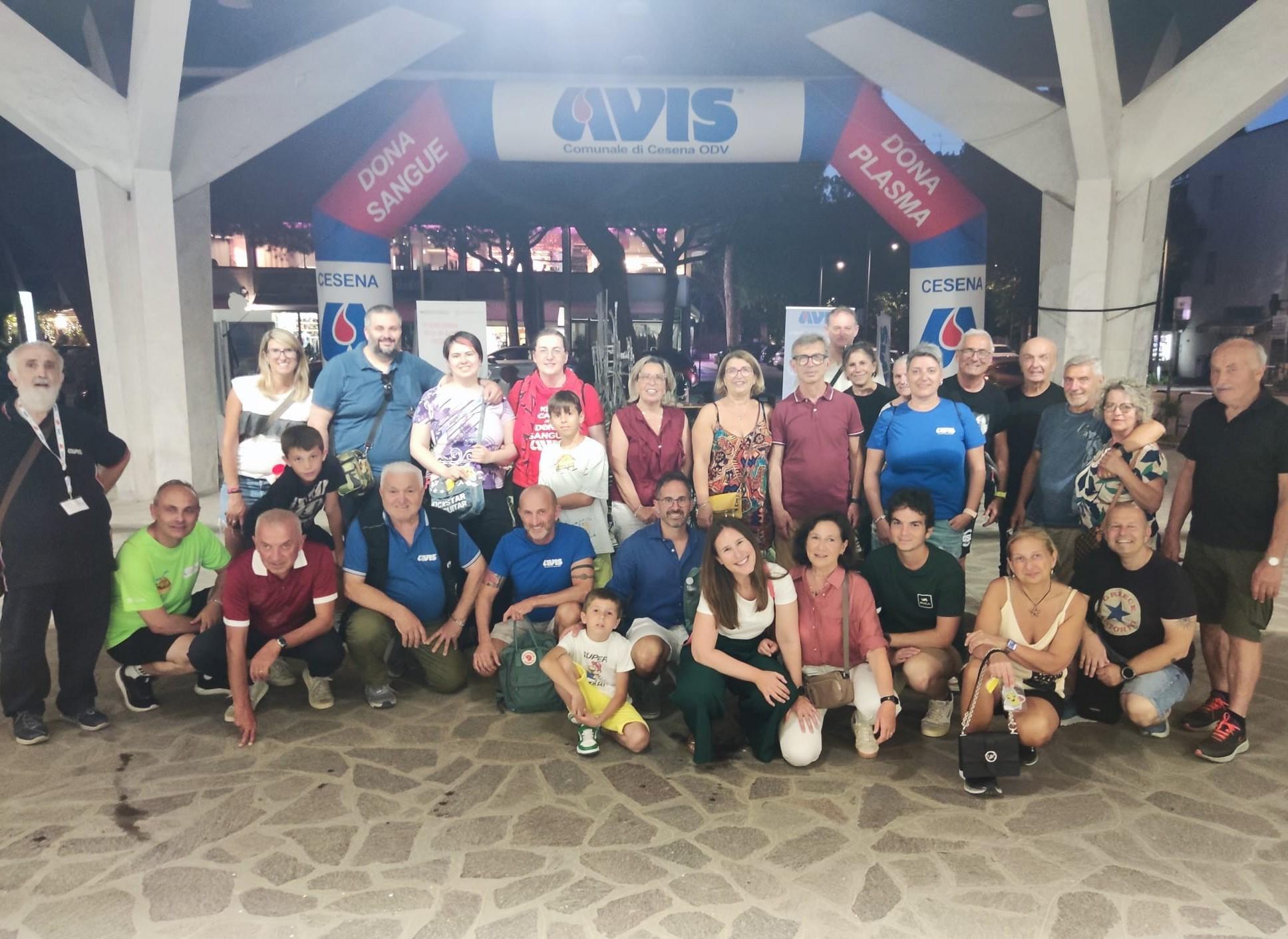 avis i donatori di sangue in cammino per la citt224