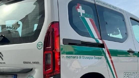 Festa alla Croce Verde di Castelnovo Monti per inaugurare una Citroen Berlingo in memoria del volontario Giuseppe Gaspari, deceduto dopo 30 anni di servizio. La cittadinanza è invitata all'evento.