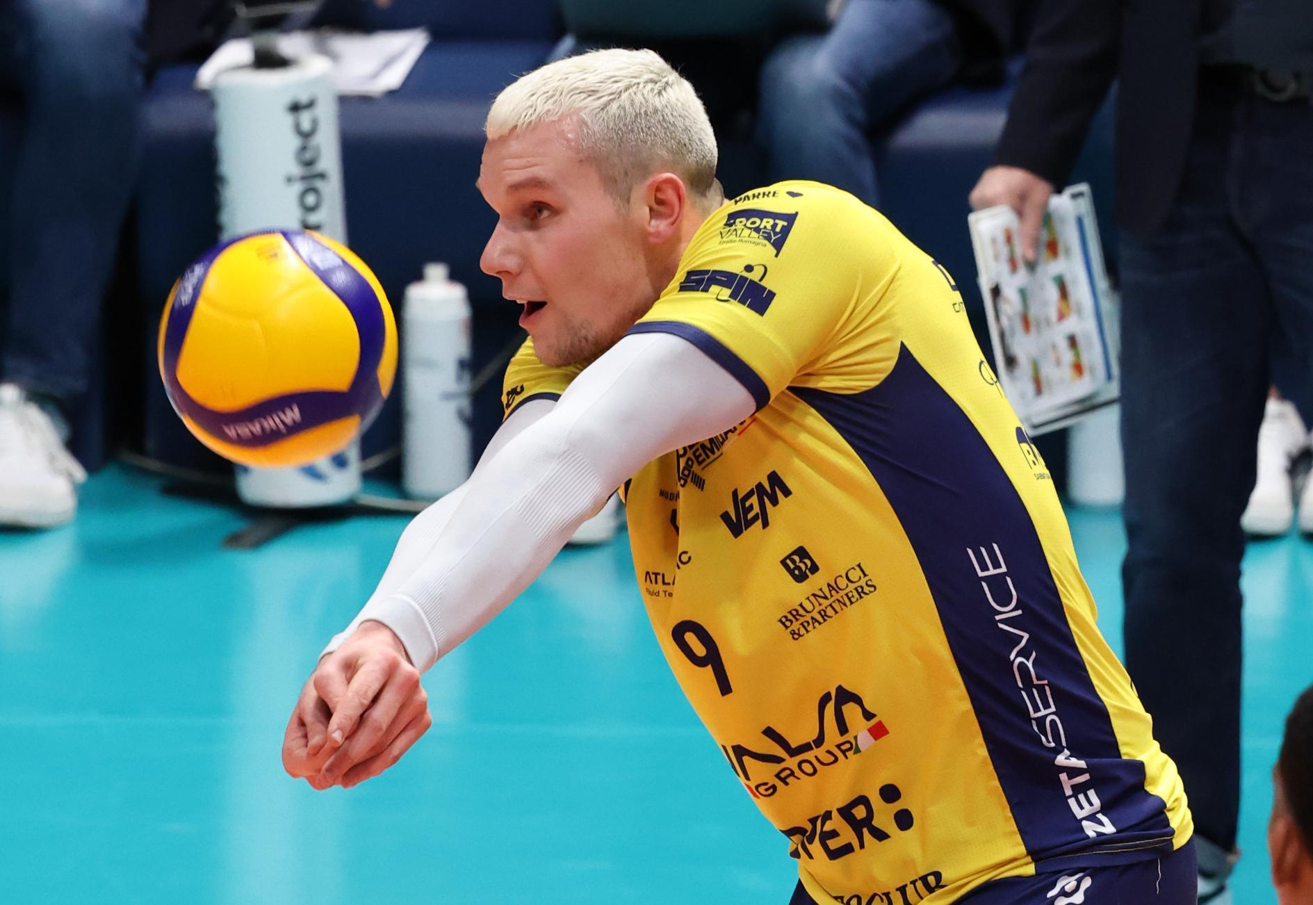 bergmann va a piacenza modena tiene davyskiba