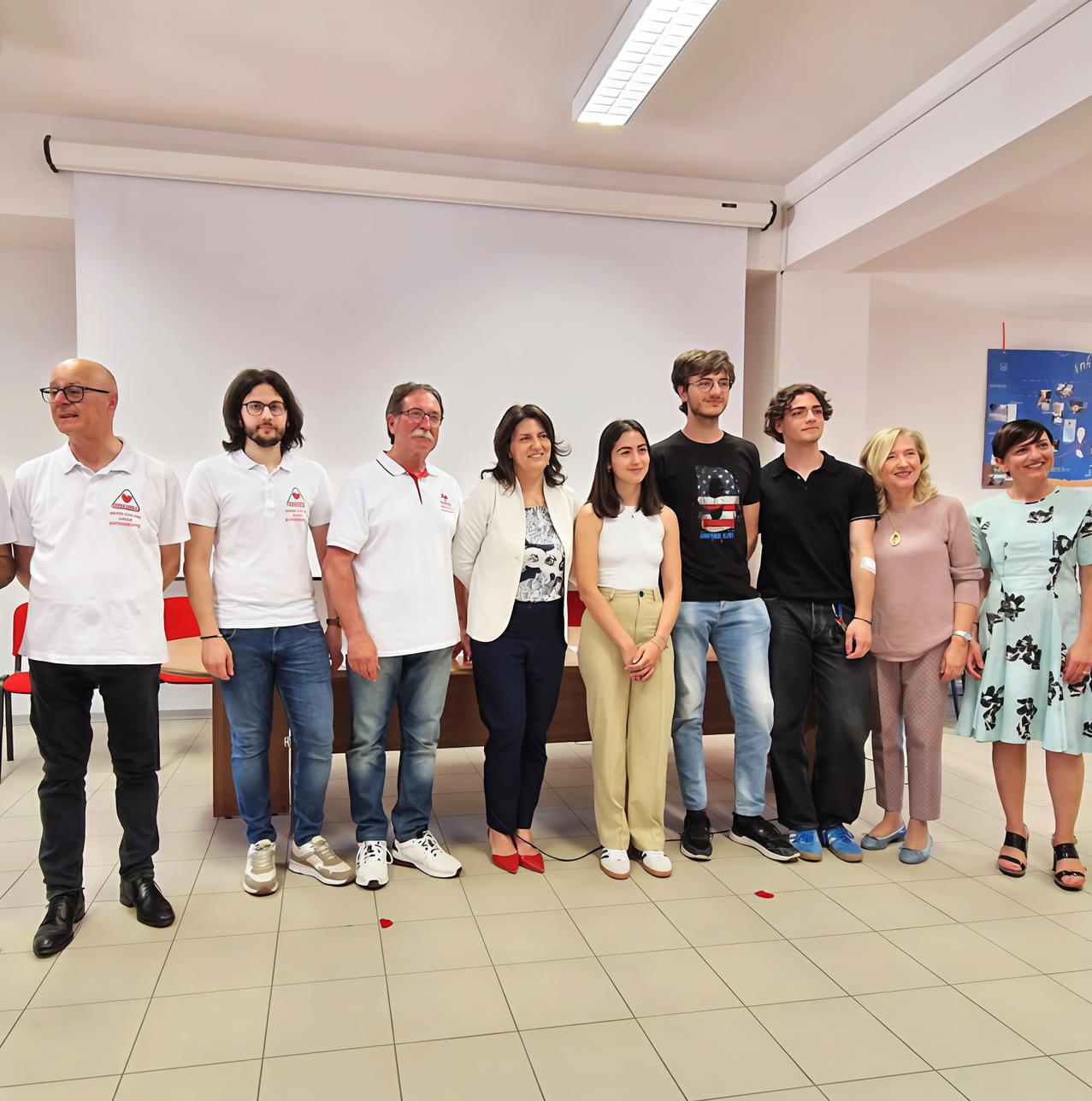 Borsa di studio della ‘Fratres’ a tre alunni dell’Urbani Borsa di studio della ‘Fratres’ a tre alunni dell’Urbani
