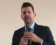 "Ponte Garibaldi, no lavori in estate"