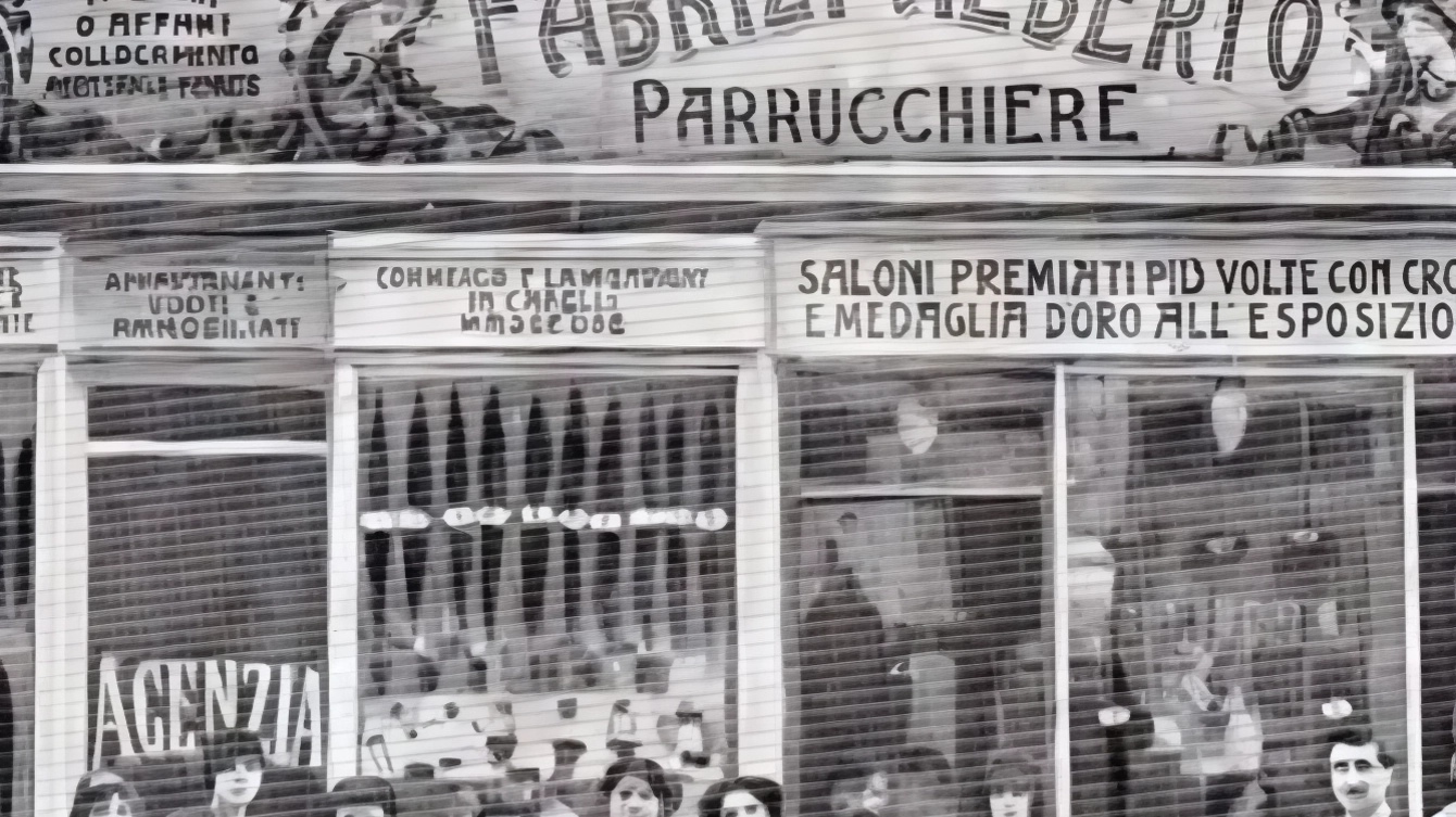 Bologna com’era: il barbiere  ’Fabrizi Alberto’ si allarga