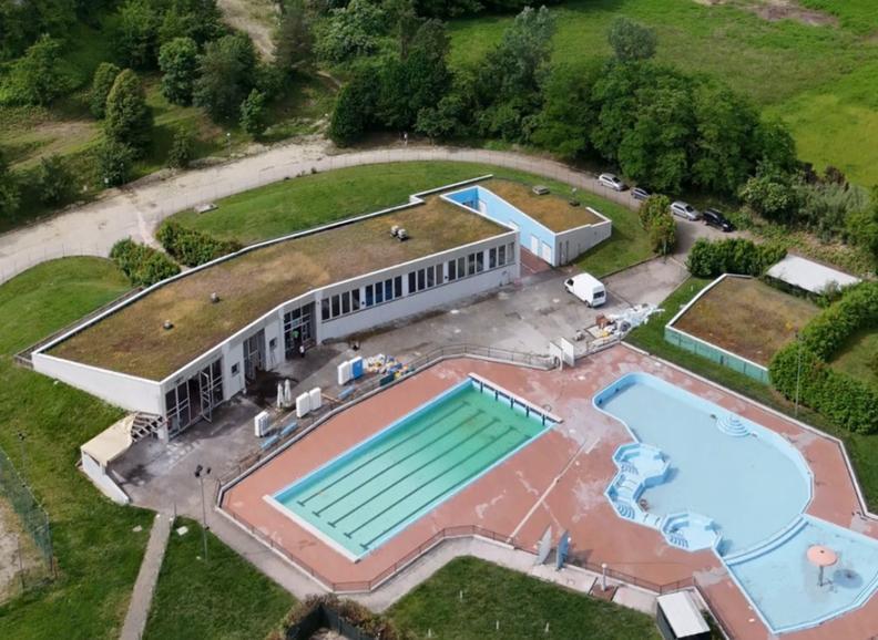 la piscina sogese riapre luogo di aggregazione 