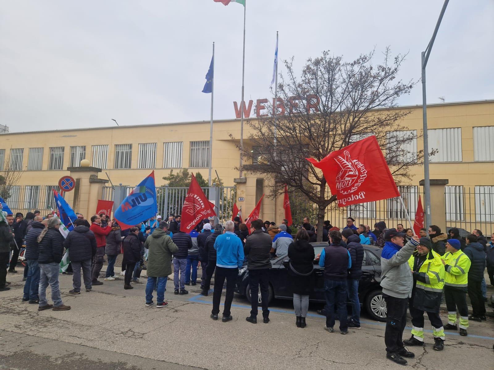 marelli avviata procedura di fallimento migliaia di lavoratori a rischio