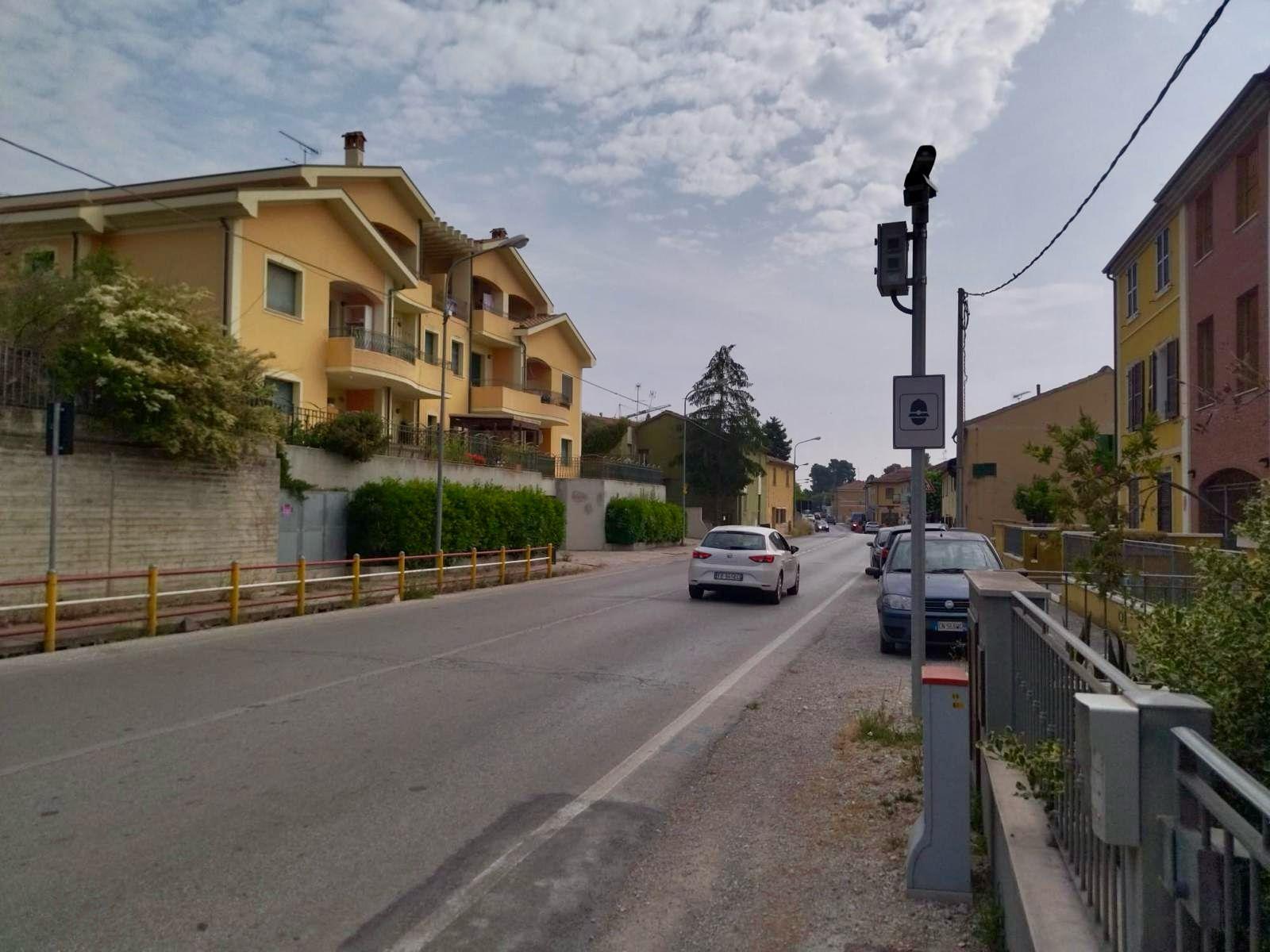 Autovelox di Cuccurano e Metaurilia: Altvelox denuncia Prefetto e vice di Pesaro Urbino Autovelox di Cuccurano e Metaurilia: Altvelox denuncia Prefetto e vice di Pesaro Urbino