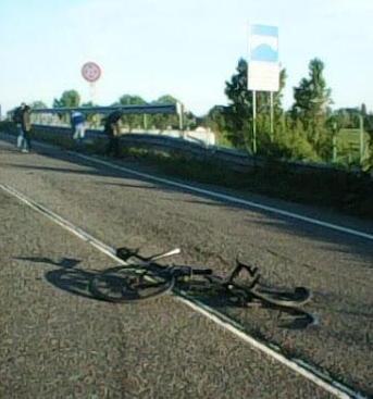 Schianto tra auto e bici a Luzzara, grave ciclista 51enne