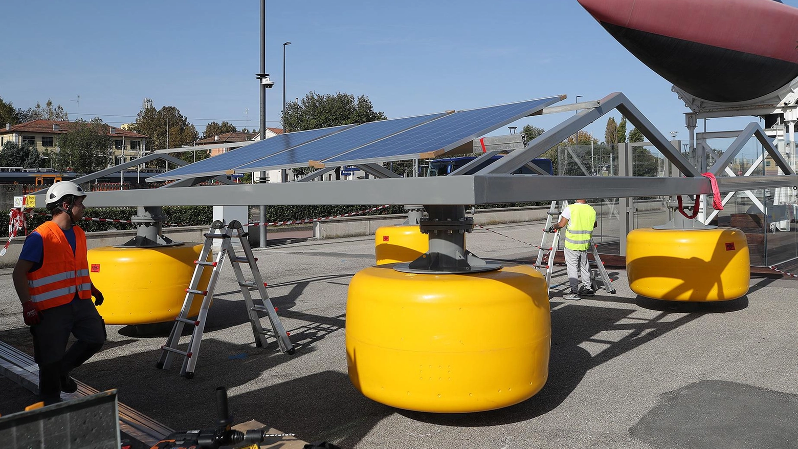 Buone notizie per il polo eolico e per l’idrogeno verde a mare, che produrrà energia per 500mila famiglie in Romagna. L’ad Bernabini: "Speriamo di essere in fondo".