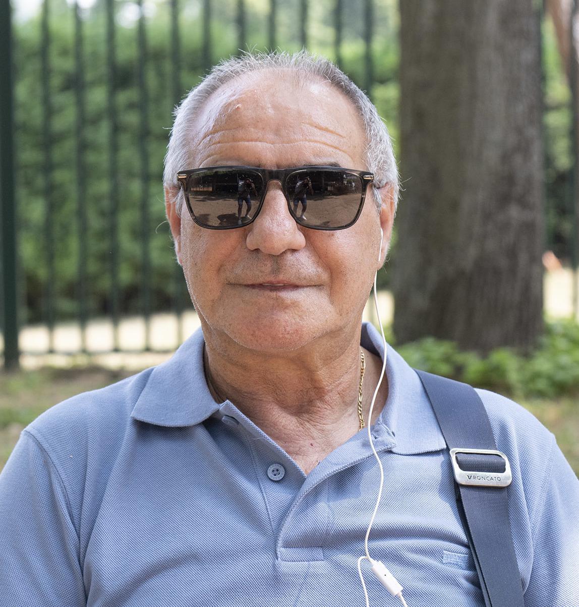 "Qui i servizi non mancano" "Qui i servizi non mancano"