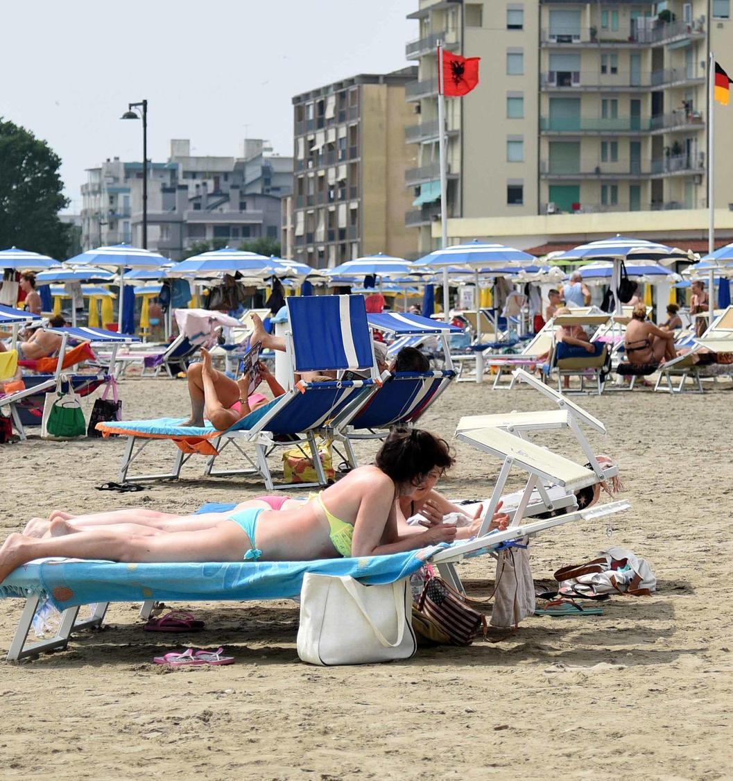 Cau aperto non stop, i turisti sono più sicuri Cau aperto non stop, i turisti sono più sicuri