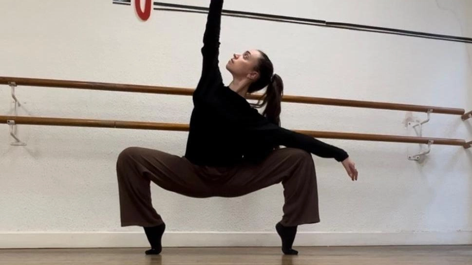 La 24enne selezionata nell’Accademia di danza di Serge Alzetta dopo le esperienze in televisione e sui palchi di Milano e Londra. "Ho iniziato a quattro anni, ora ho lasciato la famiglia e il lavoro"