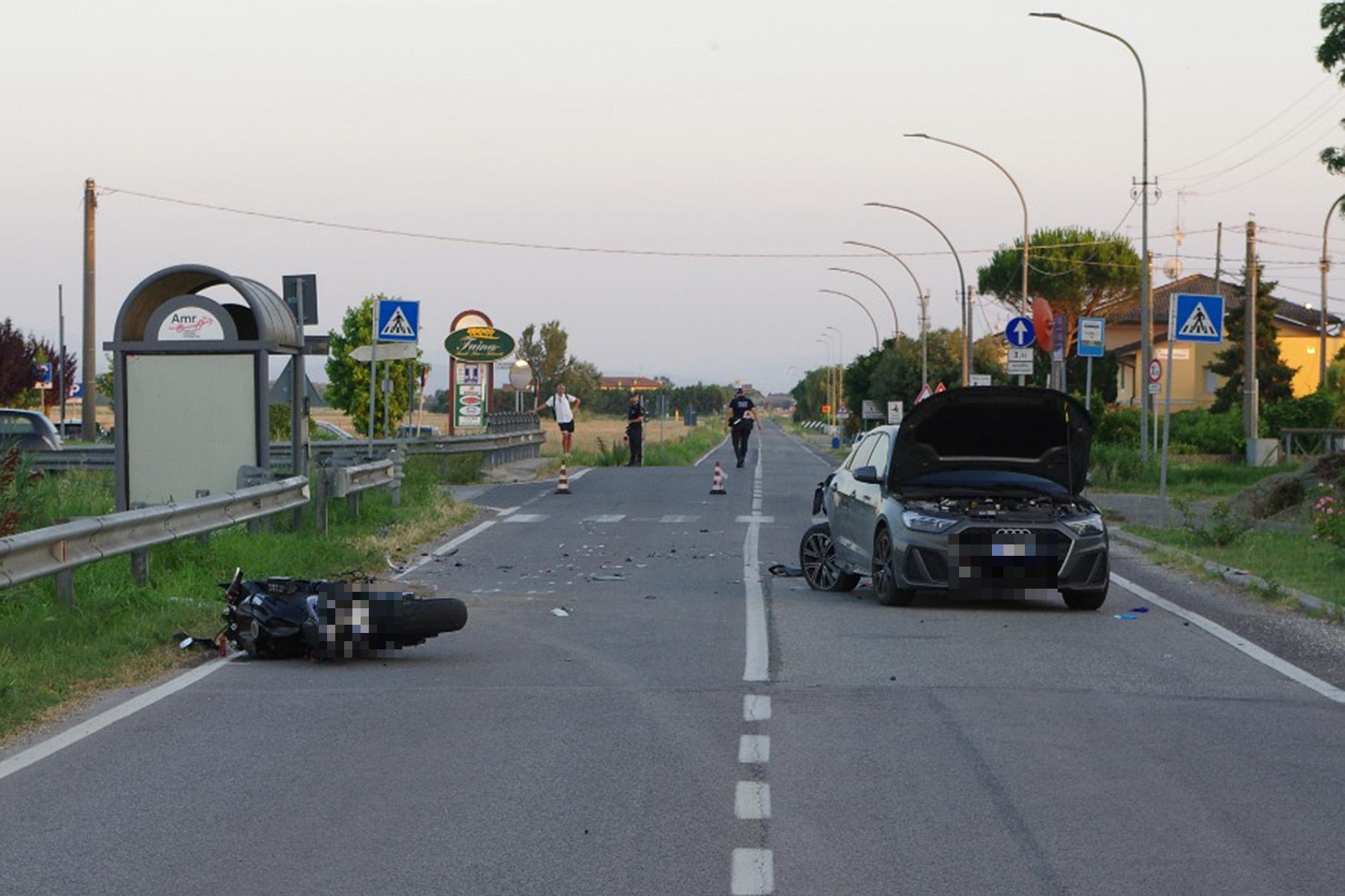 Tragico incidente a Ravenna, muore a 37 anni per le ferite riportate nello schianto Tragico incidente a Ravenna, muore a 37 anni per le ferite riportate nello schianto