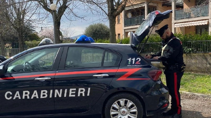 Quattro persone sono state denunciate dai carabinieri per vari reati