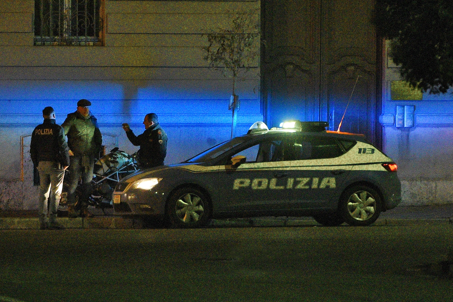 Rapina col machete in pizzeria a Bologna, presi i 4 baby delinquenti grazie alle indagini della Mobile