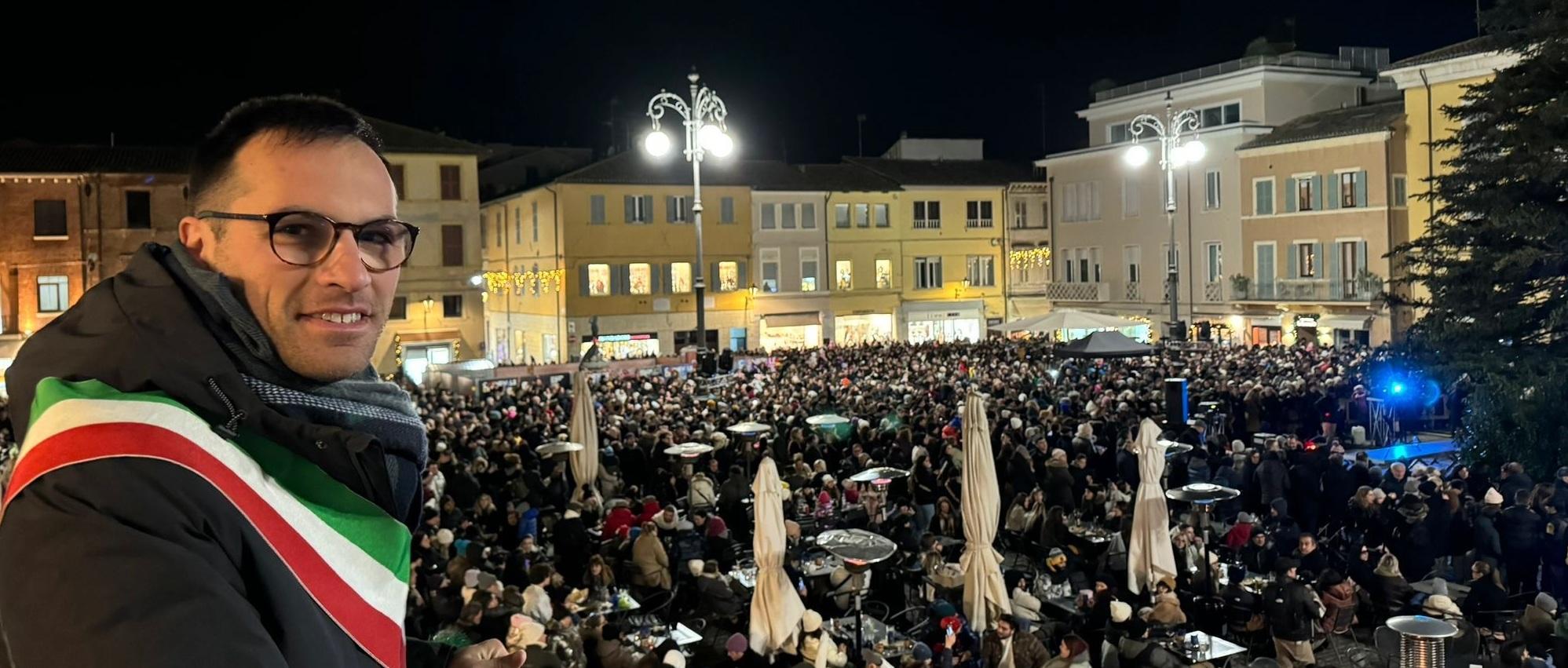 Serfilippi bacchetta Seri: "Con loro 10 anni di buio" Serfilippi bacchetta Seri: "Con loro 10 anni di buio"