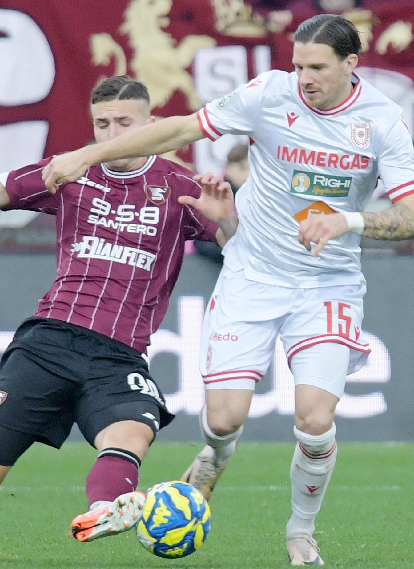 Intossicazione alimentare: rischio rinvio playout Salernitana Sampdoria Intossicazione alimentare: rischio rinvio playout Salernitana Sampdoria
