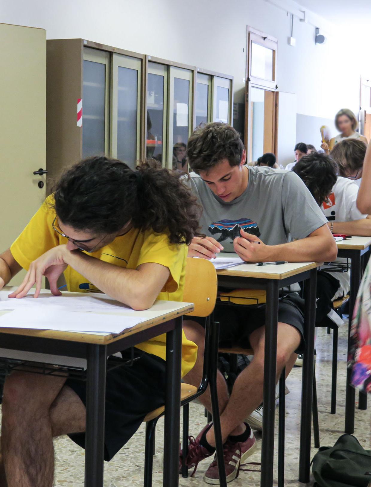 Notte prima degli esami. Maturità per 2.735 ragazzi Notte prima degli esami. Maturità per 2.735 ragazzi